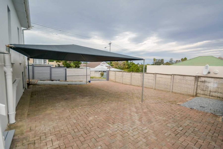 To Let 1 Bedroom Property for Rent in Vincent Eastern Cape